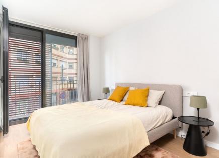 Apartment for 653 500 euro in Barcelona, Spain