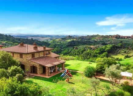 Villa for 900 000 euro in Trequanda, Italy