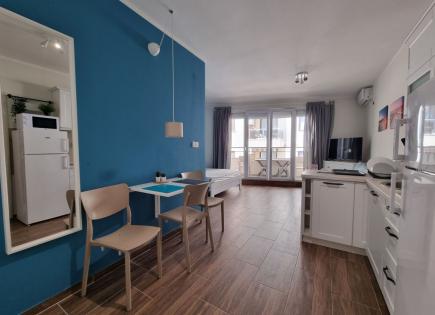 Appartement pour 400 Euro par mois à Becici, Monténégro