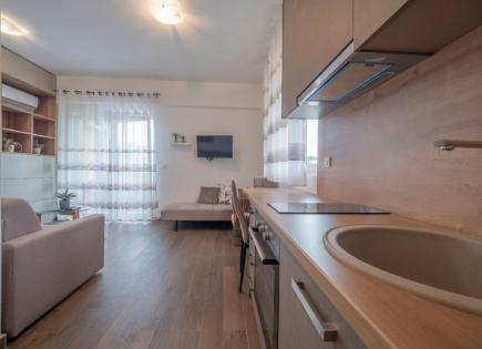 Appartement pour 450 Euro par mois à Becici, Monténégro