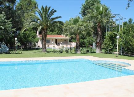 Villa for 800 000 euro in Corfu, Greece