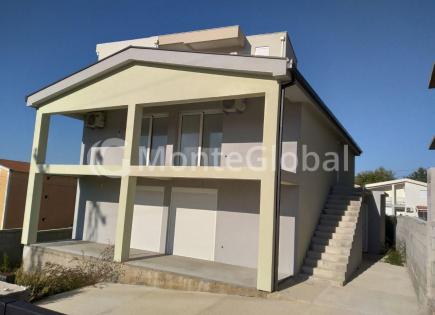 House for 200 000 euro in Dobra Voda, Montenegro