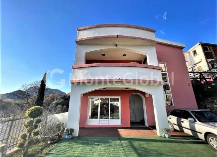Haus für 230 000 euro in Sutomore, Montenegro