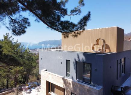 Villa for 1 750 000 euro on Lustica peninsula, Montenegro