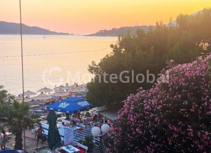 Piso para 650 000 euro en Rafailovici, Montenegro