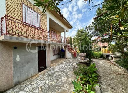 Casa para 158 000 euro en Dobra Voda, Montenegro