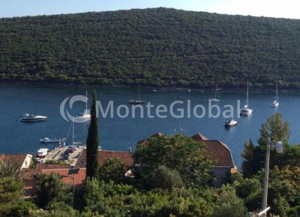 Flat for 210 000 euro in Bigova, Montenegro