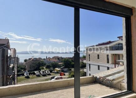 Flat for 230 000 euro in Bijela, Montenegro