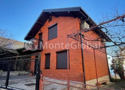 Casa para 130 000 euro en Sutomore, Montenegro