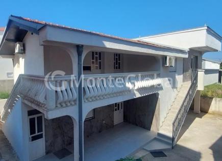 Casa para 160 000 euro en Dobra Voda, Montenegro