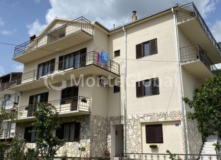 Haus für 950 000 euro in Tivat, Montenegro