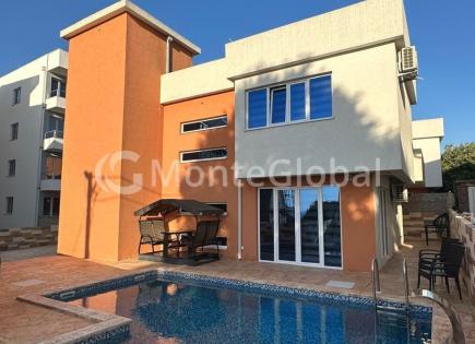 Casa para 328 000 euro en Dobra Voda, Montenegro