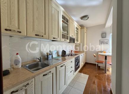 Piso para 145 000 euro en Petrovac, Montenegro