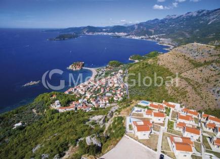 House for 590 000 euro in Sveti Stefan, Montenegro