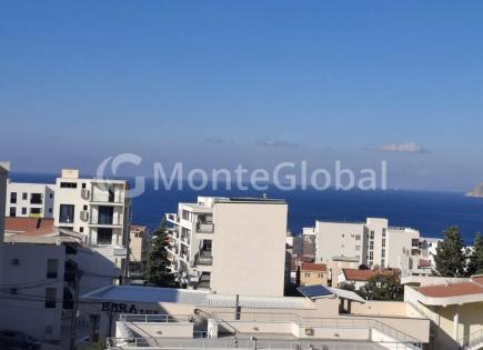 Flat for 168 000 euro in Dobra Voda, Montenegro