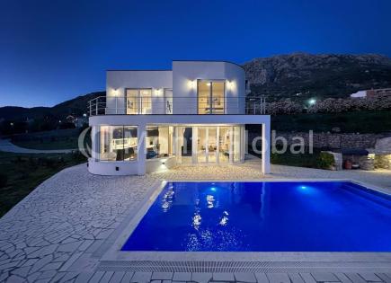 Casa para 750 000 euro en Dobra Voda, Montenegro