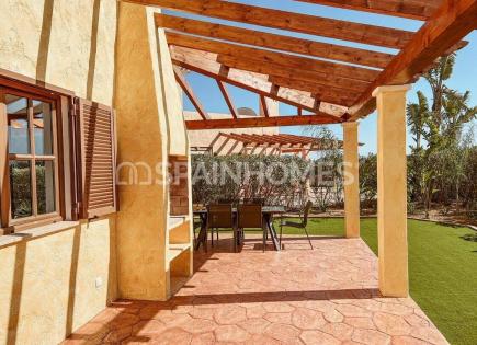 Villa for 390 000 euro in Spain