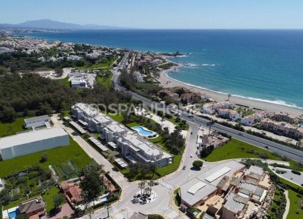 Apartment for 405 000 euro in Casares, Spain