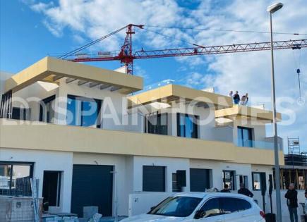 Townhouse for 356 000 euro in Rojales, Spain