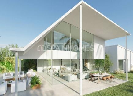 Villa for 4 875 000 euro in Fuengirola, Spain