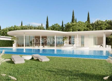 Villa for 2 950 000 euro in Fuengirola, Spain