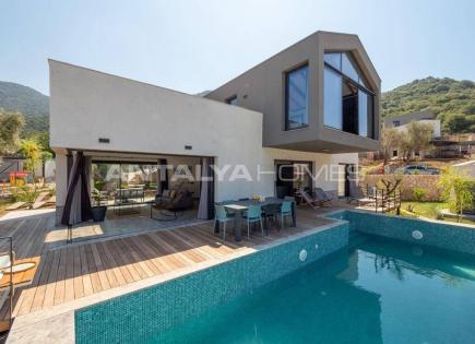 Villa for 1 270 000 euro in Kaş, Turkey