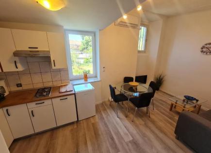 Flat for 165 000 euro in Pula, Croatia