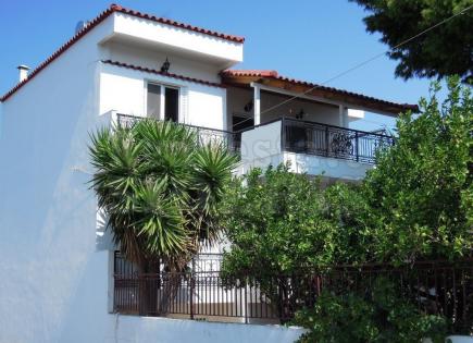 Haus für 190 000 euro in Loutraki, Griechenland