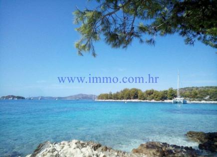 Flat for 263 000 euro in Trogir, Croatia