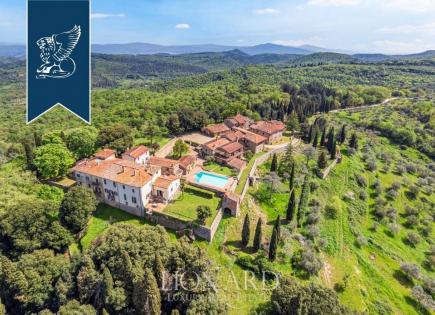 Villa para 3 900 000 euro en Arezzo, Italia