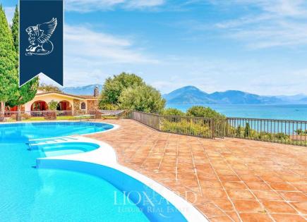 Villa pour 1 850 000 Euro à Salerne, Italie