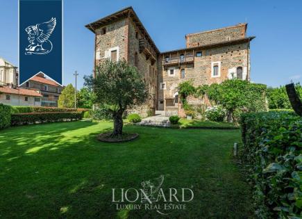 Castle for 1 300 000 euro in Biella, Italy