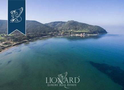 Villa in San Vincenzo, Italy (price on request)