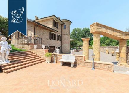 Villa à Pavía, Italie (prix sur demande)
