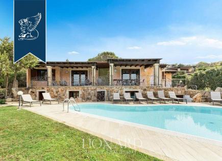 Villa for 3 500 000 euro in San Teodoro, Italy