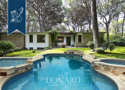 Villa for 3 500 000 euro in Castiglione della Pescaia, Italy