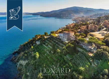 Villa in Monte Argentario, Italy (price on request)