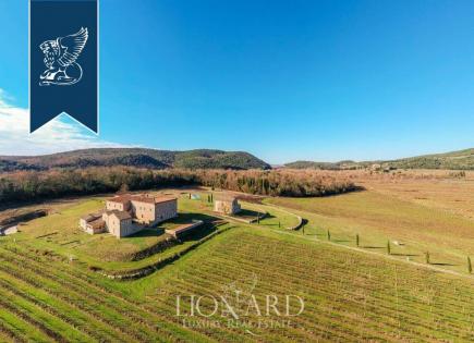 Farm for 4 900 000 euro in Siena, Italy