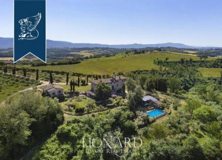 Farm for 1 600 000 euro in Todi, Italy