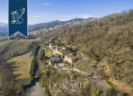 Granja para 6 500 000 euro en Arezzo, Italia