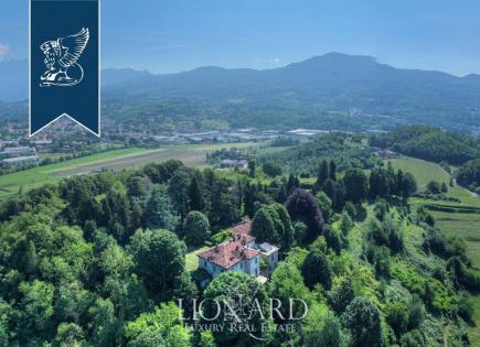 Villa for 2 200 000 euro in Lecco, Italy