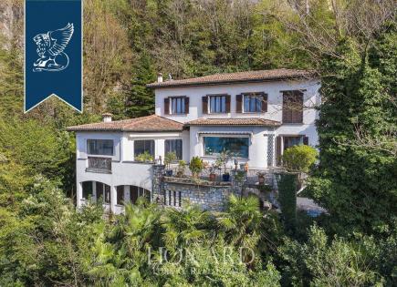 Villa in Campione d'Italia, Italy (price on request)