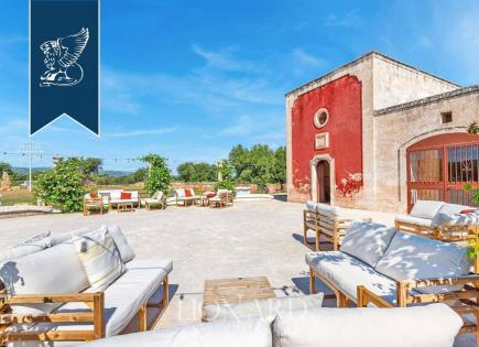 Farm in Fasano, Italy (price on request)