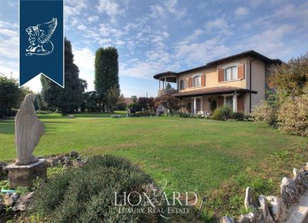 Villa for 1 500 000 euro in Brescia, Italy