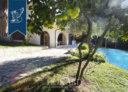 Villa para 3 500 000 euro en Castiglione della Pescaia, Italia