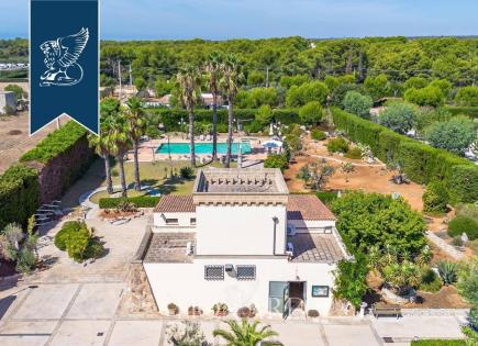 Farm in Lecce, Italy (price on request)