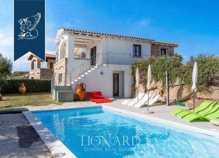 Villa für 2 200 000 euro in San Teodoro, Italien