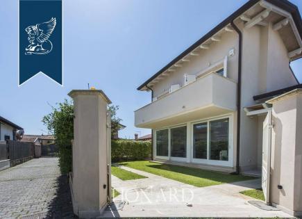 Villa para 2 000 000 euro en Forte dei Marmi, Italia