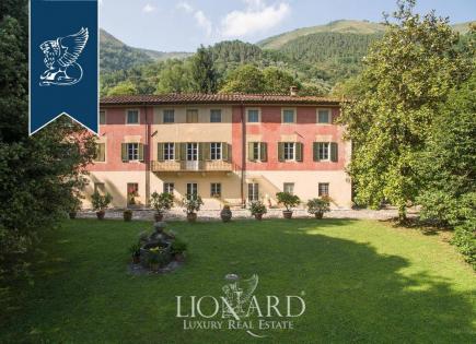 Villa à Lucques, Italie (prix sur demande)