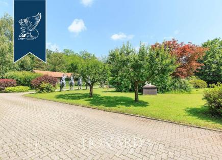 Villa for 1 650 000 euro in Varese, Italy